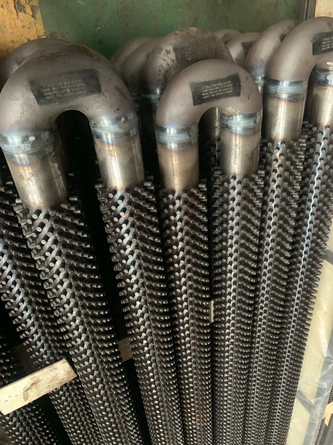 管子Φ63.5×4 ，材質12Cr1MoVG，用于低溫再熱器